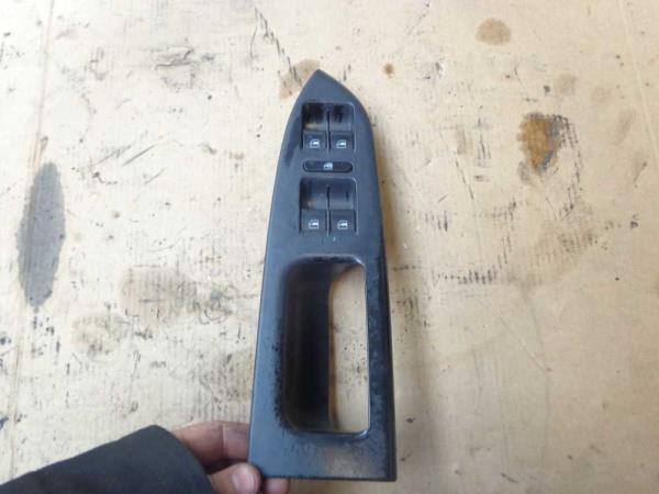 BOUTON LEVE VITRE VW TOURAN 1T ( 4VITRES ) - Vue 1